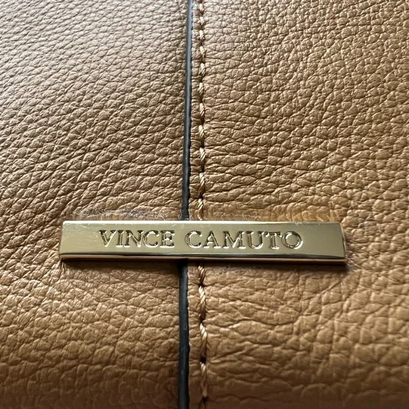 NWOT Vince Camuto Iggy Circle Handle Crossbody Natural Leopard - Picture 8 of 14